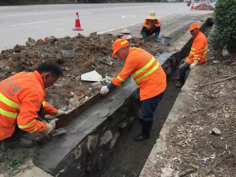 公路信息kp014-开平局提前着手，积极应对强降雨 (2).jpg